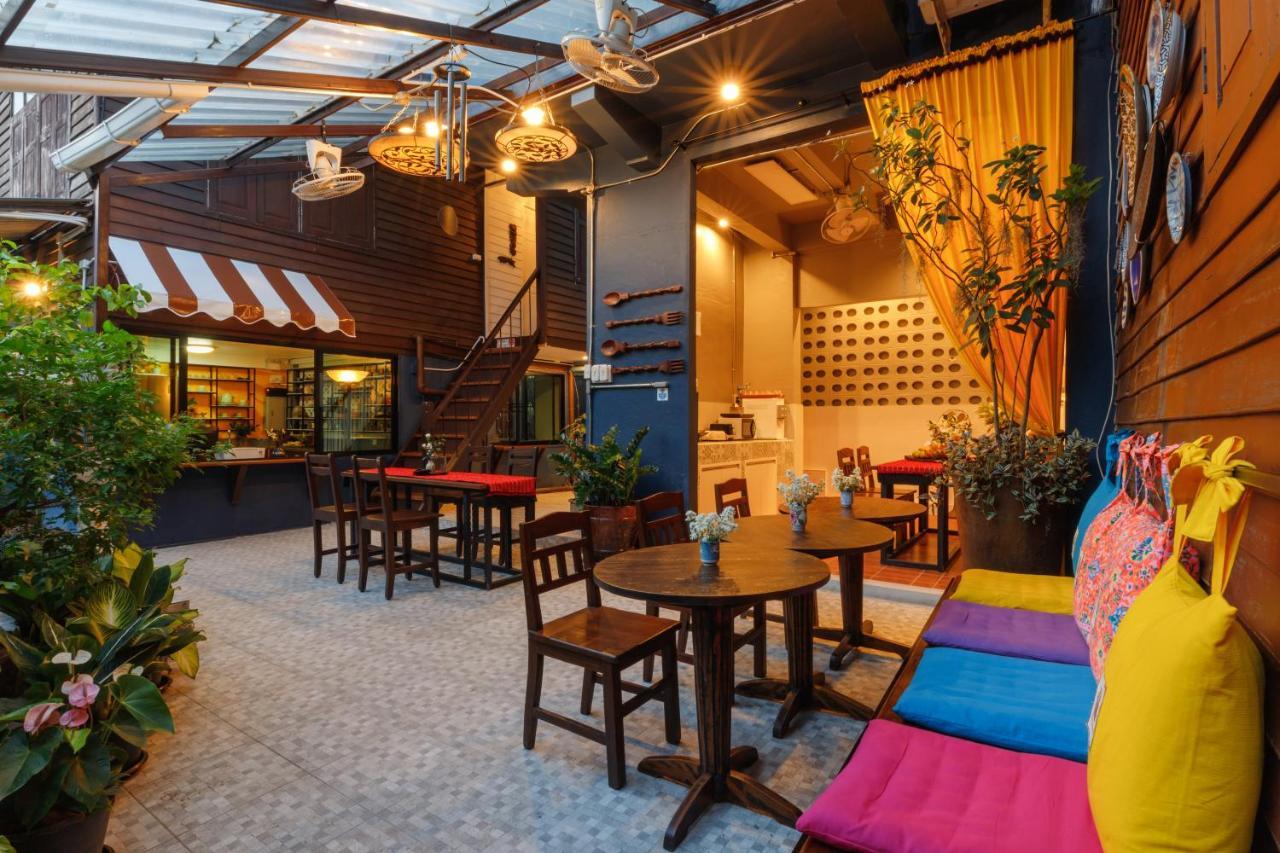Хостел Ilili House Чиангмай Экстерьер фото