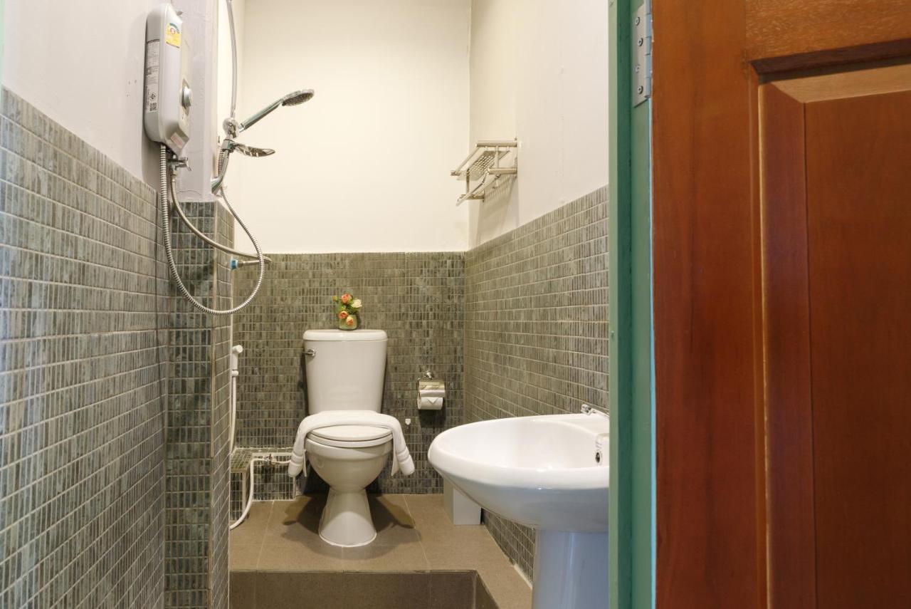 Хостел Ilili House Чиангмай Экстерьер фото