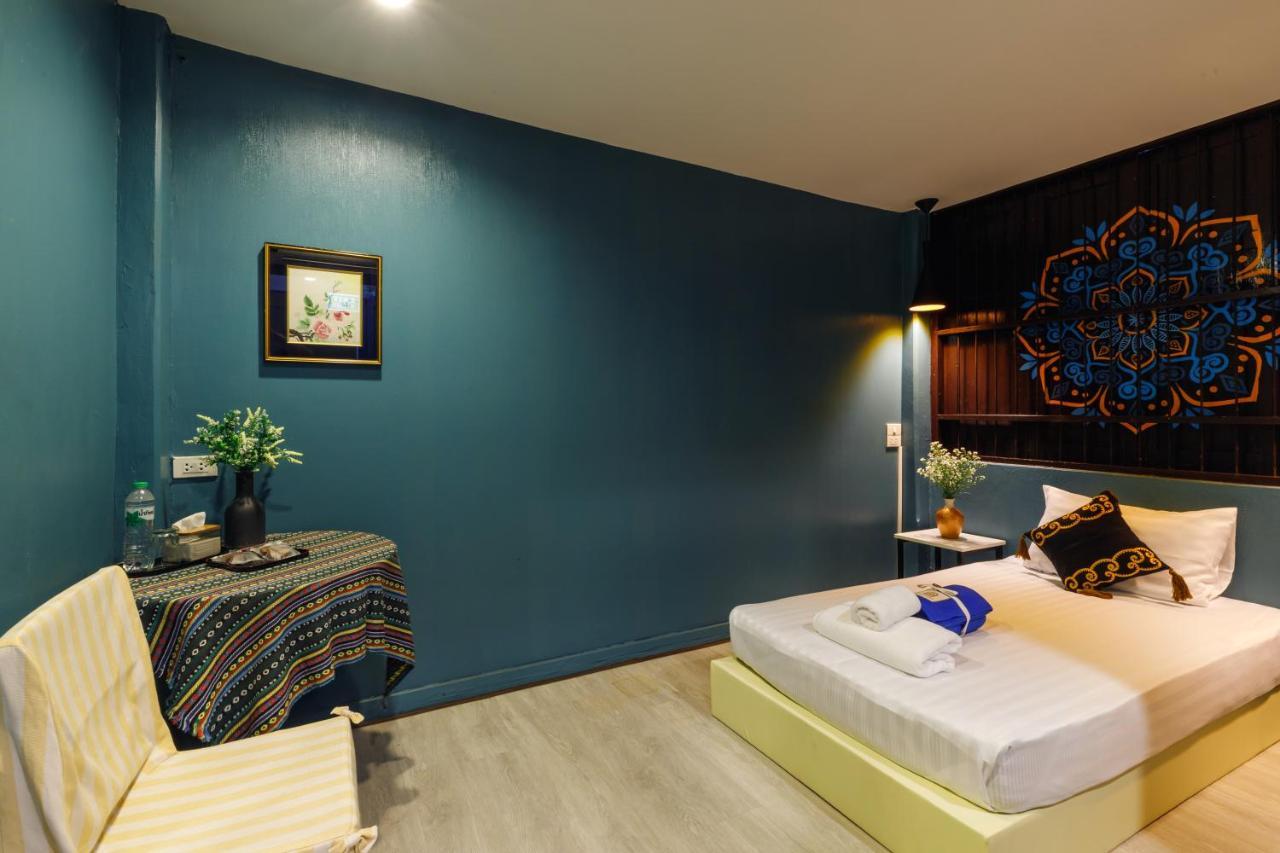 Хостел Ilili House Чиангмай Экстерьер фото