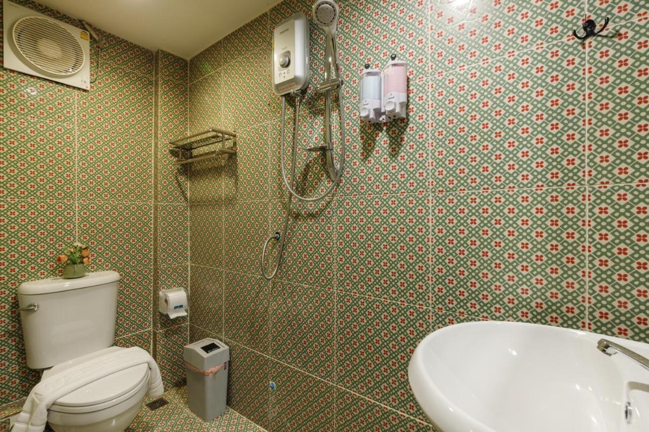Хостел Ilili House Чиангмай Экстерьер фото