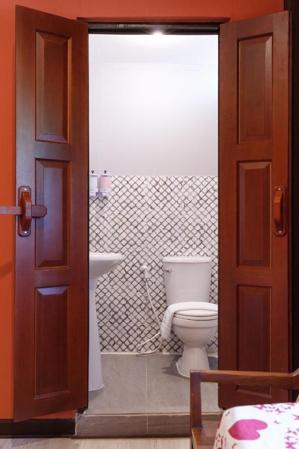 Хостел Ilili House Чиангмай Экстерьер фото